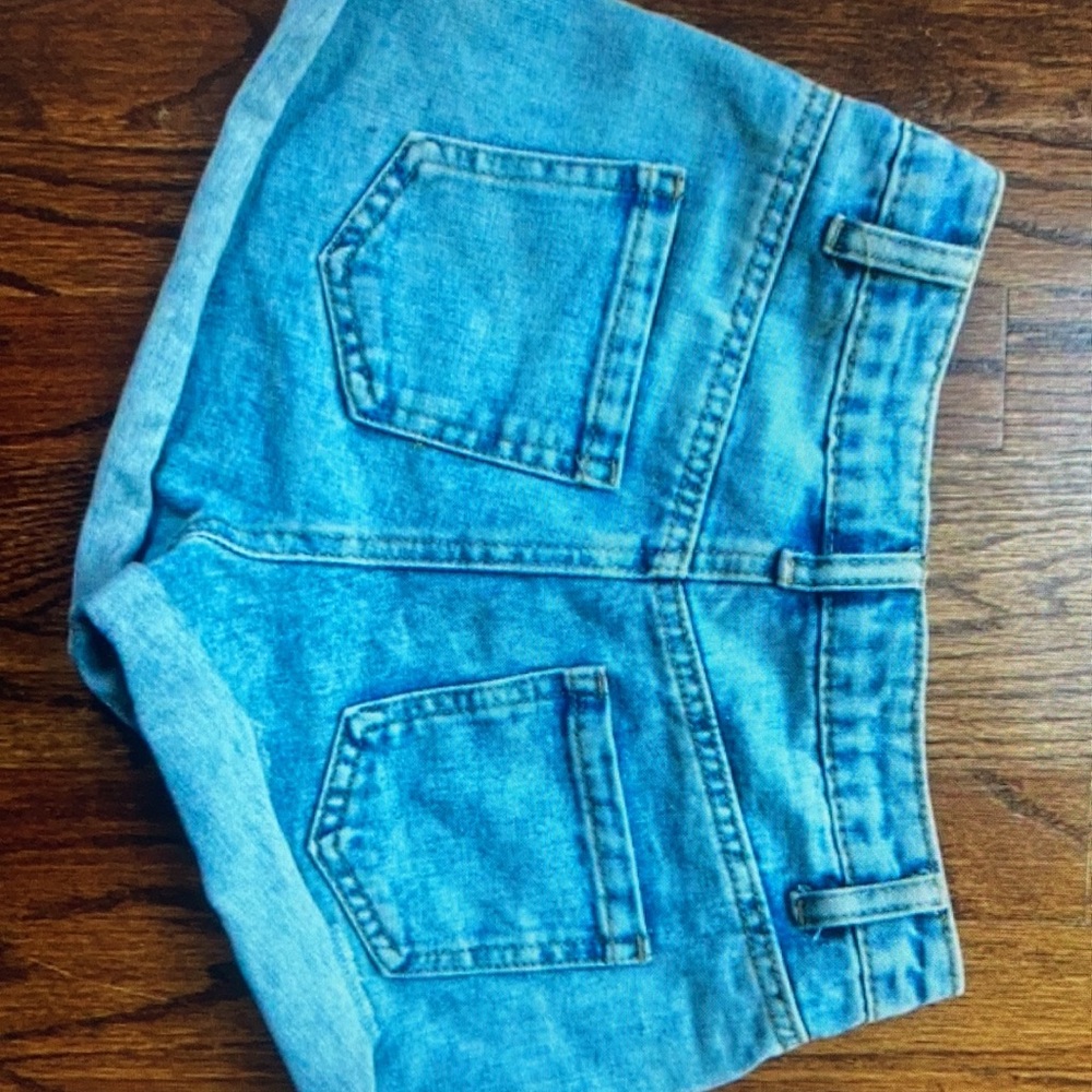Low waisted denim shorts